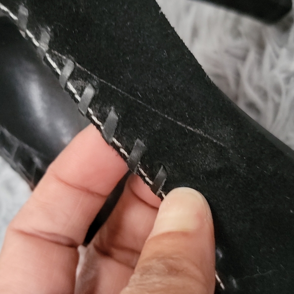 Carlos Santana Loafer Heels - Picture 7 of 7